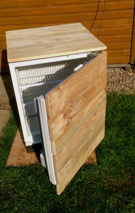 'Refreshed' beer fridge sanded and finished Hidden Mini Fridge, Mini Fridge Outdoor Patio, Hide Mini Fridge, Mini Fridge On Deck, Beer Fridge Ideas, Outdoor Fridge Cabinet Diy, Outdoor Mini Fridge Cabinet, Mini Fridge In Bedroom Aesthetic, Outdoor Beer Fridge