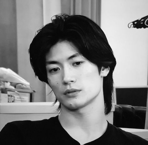 Miura Haruma, Danish Men, Edgars Haircut, Haruma Miura, Japanese Film, Hot Asian Men, Pretty Ppl, Japanese Boy, Japanese Aesthetic