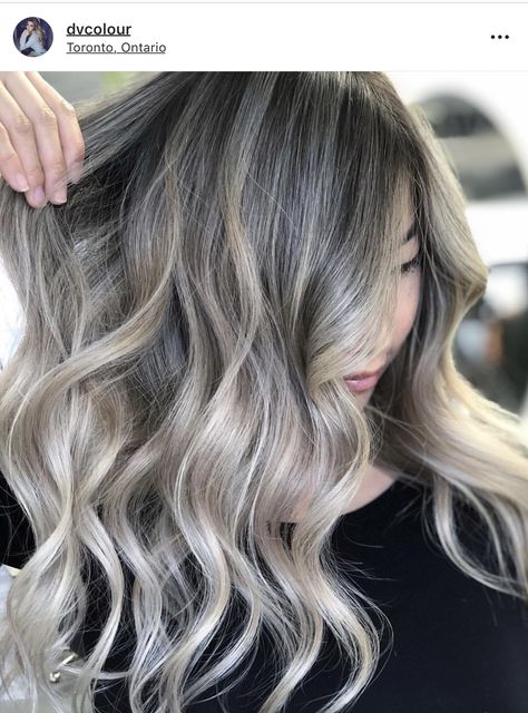 Ash Brown Hair With Highlights, Homemade Hair Growth, Grey Transition, Zoella Hair, Perfect Wavy Hair, Khaleesi Hair, Babylights Hair, Hairstyles Balayage, Gray Balayage