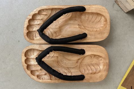 Japanese Footwear, Vibram Fivefingers, Matcha Ice Cream, Wooden Sandals, Brain Dead, Crest Logo, Entertainment Design, Streetwear Shop, Shoe Inspiration