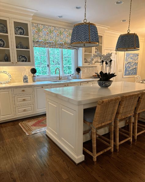 Casual Elegance: This Eastover Home Shows The Power of Color - Garden & Grace Classic Southern Home, Blue And White Dinnerware, Lacquered Walls, Off White Paints, White Dinnerware, Green Velvet Sofa, Classic Southern, All White Kitchen, North Carolina Homes