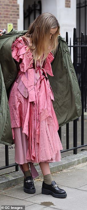 Queen Matilda Of England, Lady Gabriella Windsor, Pink V-neck Puff Sleeve Evening Dress, Pink Puff Sleeve V-neck Dress With Ruffles, Lady Of Rooksgrave Manor, Lady Amelia Windsor, London House, House Of Windsor, Put On