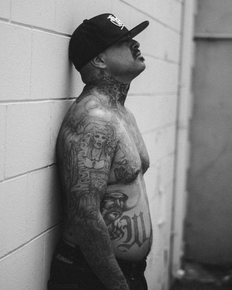 Estevan Oriol, Hard Tattoos, Cholo Style, Cholo Art, J Black, Chicano Art, Catholic Art, Random Pics, The Boys