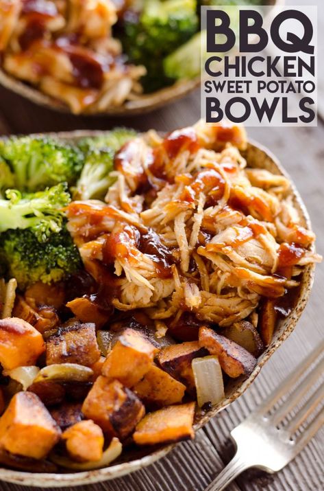 Lunches For Work, Potato Bowls, Sweet Potato Bowls, Chicken Roasted, Easy Sheet Pan Dinners, Healthy Dinner Recipe, Meal Prep Plans, Roasted Sweet Potato, Chicken Sweet Potato