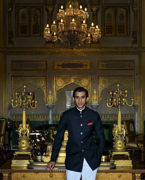 Padmanabh Singh, King Outfit, Bengali Bride, Model Aesthetic, Hair And Beard Styles, Beard Styles, Casual Style Outfits, Wedding Groom, Double Breasted Suit Jacket