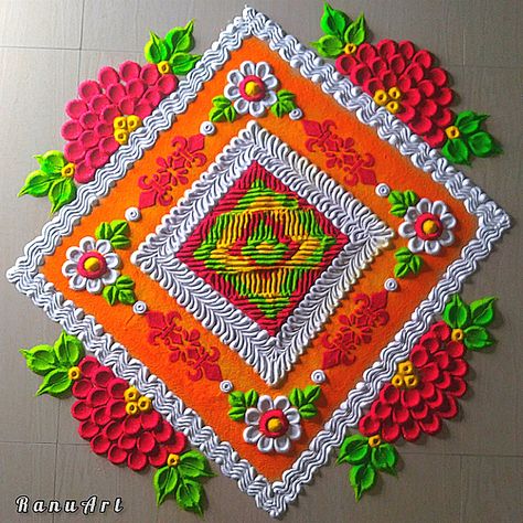 Diwali Inspired Rangoli, Simple Rongali Design Diwali, Freehand Rangoli Design Diwali, Ranu Art Rangoli, Rangilo Design For Diwali, Diwali Rangilo Design Easy, Unique Rangoli Designs, Simple Flower Rangoli, Art Rangoli