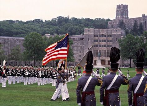 United States Military Academy, Military Ranks, Military School, Naval Academy, Military Academy, United States Military, West Point, Military Heroes, Famous Americans