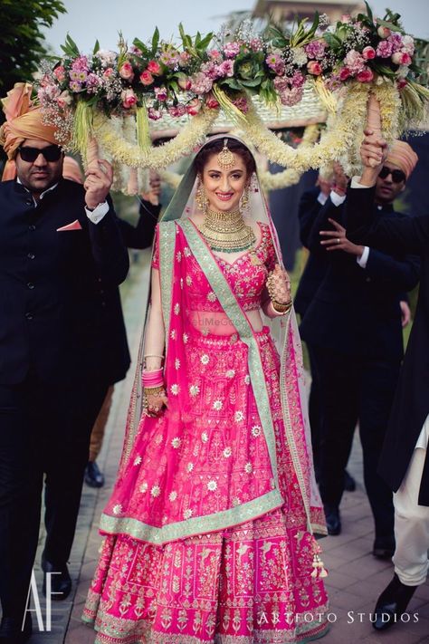 Stunning gotapatti Anita Dongre bridal lehenga with mint bordered dupatta! | WedMeGood|#wedmegood #indianweddings #bridallehenga #pinklehenga #lehenga #anitadongre #gotapatti #gotapattilehenga #weddinglehenga Lehenga Photos, शादी की तस्वीरें, Pink Bridal Lehenga, Indian Bridal Lehenga, Lehenga Wedding, Bridal Lehenga Red, Pink Lehenga, Indian Bridal Dress, Indian Bridal Wear