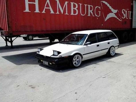 Toyota Corolla Wagon with an AE92 Coupe front Corolla Wagon, Toyota Ae86, Toyota Paseo, Concept Car Design, Ae86, City Bike, Tennis Player, Toyota Cars, Car Humor