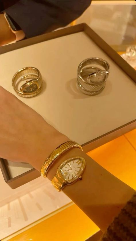 Bvlgari Watch Serpenti, Bvlgari Serpenti Watch, Sports Cars Aesthetic, Bulgari Serpenti Watch, Serpenti Watch, Bvlgari Watch, Rich Husband, Morocco Casablanca, London Watch