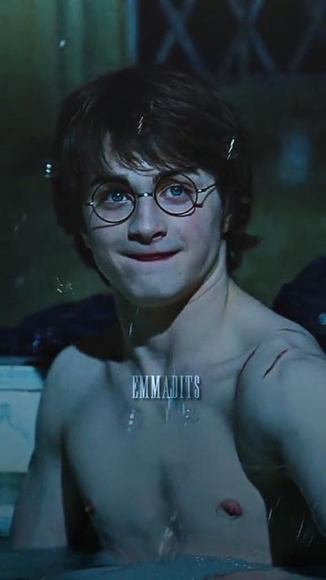 cr:emmadits [Vídeo] | Atores de harry potter, Harry potter filme, Harry potter Young Harry Potter, Daniel Radcliffe Harry Potter, Harry Potter Harry, Buku Harry Potter, Harry Potter Scene, Harry Potter Gif, Harry Potter Actors, Harry James, Harry James Potter