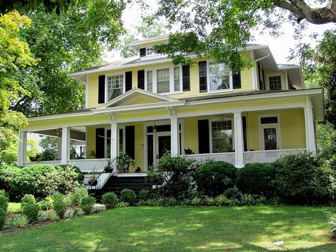 Exterior Color Combinations, Farmhouse Exterior Design, Black Shutters, Urban Exploring, Exterior Design Ideas, Yellow House, Casas Coloniales, Bungalow Style, Yellow Houses