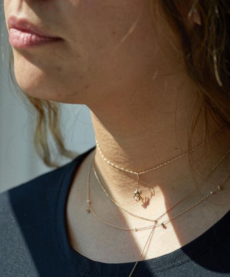 A gentle spider with a web of gold 🕷🕸✨ A true friend and a good writer. Catbird Necklace, Spider Necklace, A True Friend, True Friends, Instagram A, Arrow Necklace, Cool Style, Diamond Necklace, Gold Jewelry