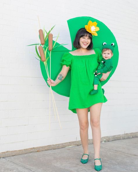 Sam Ushiro on Instagram: “Finished our first costume for this year, (better late than never haha) and it’s pretty ribbiting!!! 🐸 I’ve always called Kiki a lil frog…”