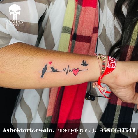 Love Birds Tattoo, Garl Photo, Tattoo Heartbeat, Heartbeat Tattoo Design, Tattoo Birds, Half Sleeve Tattoos Sketches, Girls Tattoos, Desi Video, Heartbeat Tattoo