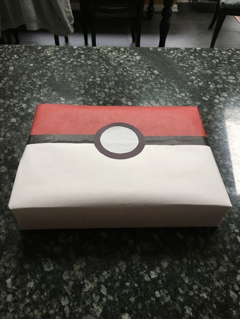 Pokemon Wrapping Ideas, Pokemon Gift Wrapping Ideas, Pokemon Wrapping Paper, Office Graffiti, Pokémon Party, Pokemon Diy, Wrapping Presents, Pokemon Theme, Pokemon Gifts