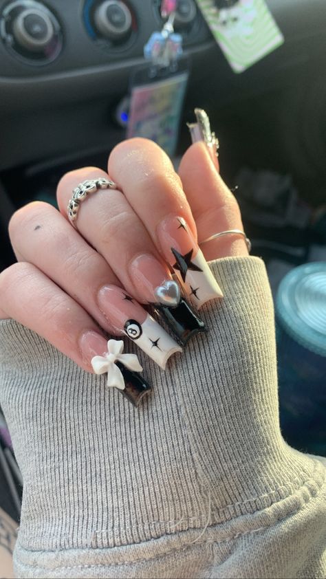 Punk Nails, Nagel Tips, Goth Nails, Grunge Nails, White Acrylic Nails, Classy Acrylic Nails, Soft Nails, Kawaii Nails, Fire Nails