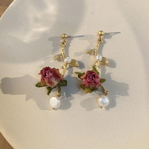 Hot Necklaces, Pearl Earrings Handmade, Eternal Flower, Real Pearl Earrings, Rustic Earrings, Earrings Women, Rose Earrings, Dream Jewelry, Pretty Jewellery