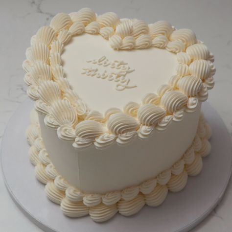 🤍🤍🤍 - Cake Details - Size: Standard 7” (two layers) #emmacakesseattle #cakes #custom #seattle #seattlecakes #heartcake #dirtythirty #whitecake White Heart Cake, Heart Cake, White Heart, Cake Decorating, Seattle, Cake, White, Quick Saves, Kawaii