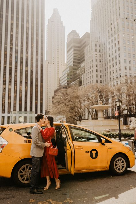 Nyc Couple Aesthetic, Elegant Intimate Wedding, Upper East Side Nyc, Nyc Engagement Photos, Engagement Photos Nyc, Fall Engagement Shoots, Nyc Photoshoot, Central Park Weddings, Fall Engagement Pictures