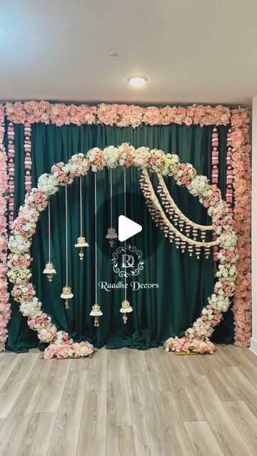 Raadhe Decors on Instagram: "Catering to your walls, one backdrop at a time 😊

#raadhedecors #raadherentals #photobackdrop #housewarming#housewarmingdecor #babyshowerdecorations #sreemantham #sareeceremony #dhothiceremony #engagement" Housewarming Backdrop Ideas Indian, Engagement Backdrop Indian, Round Backdrop Ideas, Sreemantham Decoration, Engagement Decorations Indian, Party Backdrop Ideas, Engagement Stage, Engagement Stage Decoration, Stage Decor