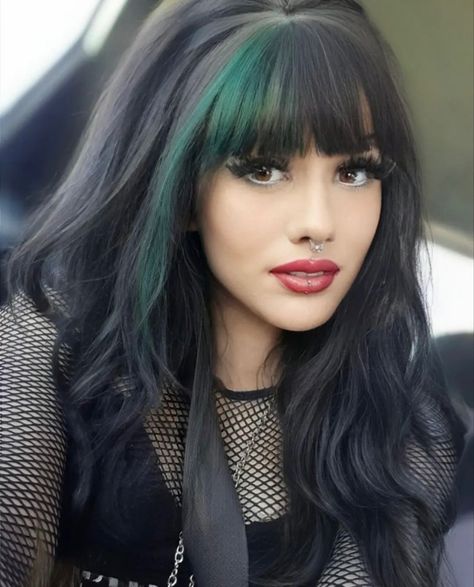 Dark Hair Dye, Color Block Hair, Green Hair Dye, Light Blue Hair, Gothic Hairstyles, Goth Hair, Dyed Blonde Hair, Dyed Hair Inspiration, Dark Brown Hair Color