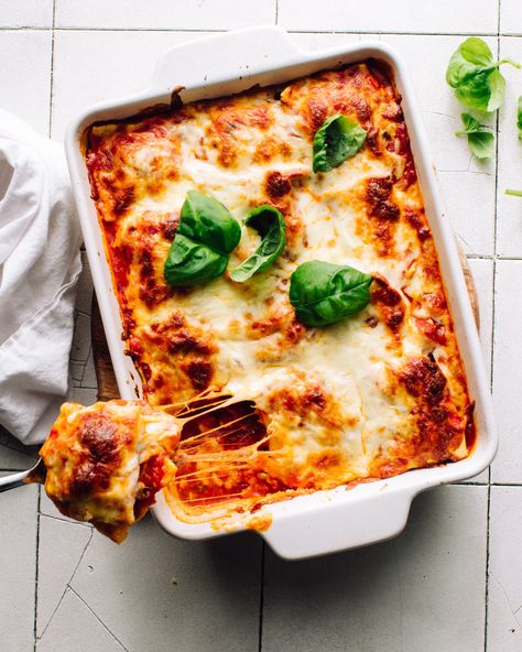 Lazy Lasagna with Just 3 Ingredients Lazy Lasagna Casserole, Quick Lasagna, Lasagna With Spinach, Lazy Lasagna Recipe, Skillet Lasagna Recipe, Lazy Lasagna, Carrot Salad Recipes, Lasagna Casserole, Lasagna Ingredients