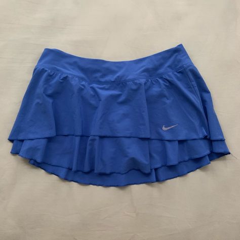 Nwot Nike Lilac/Blue Skort Size Medium. Comes With Built In Compression Shorts, Flouncy Skirt Layers. Never Worn, Perfect Condition. Perfect Trendy Summer Piece! Netball Outfits, Workout Skirt Outfit, Skirt Layers, Nike Skort, Skort Outfit, Flouncy Skirt, Sport Skirt, Nike Skirts, Blue Skort