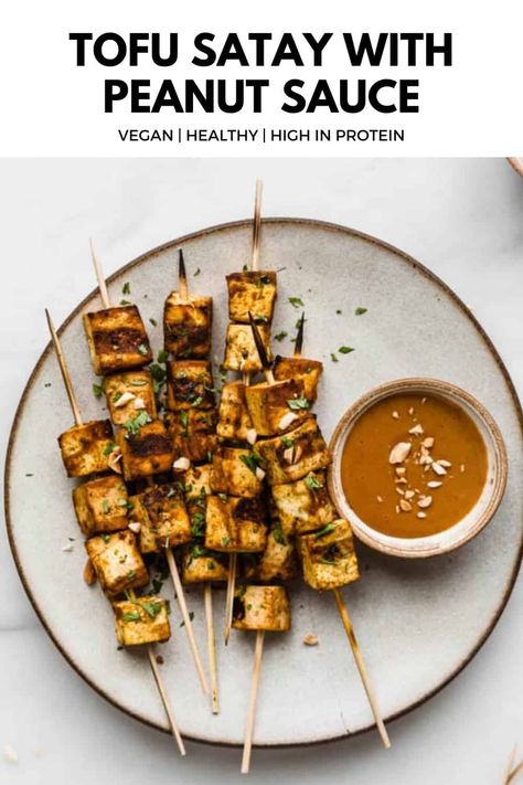 This Tofu Satay with Peanut Sauce is marinated and grilled. Vegan, high in protein and perfect to serve as an appetizer or main. Tofu Satay, Tofu Peanut, Grilled Vegan, Stir Fry Tofu, Thai Tofu, Fry Tofu, Peanut Satay, Vegan Bbq Recipes, Satay Recipe