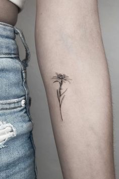 Edelweiss Tattoo, Small Flower Tattoos For Women, Small Flower Tattoo, Flower Tattoos For Women, Pomegranate Tattoo, Fingerprint Tattoos, Botanical Tattoos, Flower Tattoo Drawings, Pen Tattoo