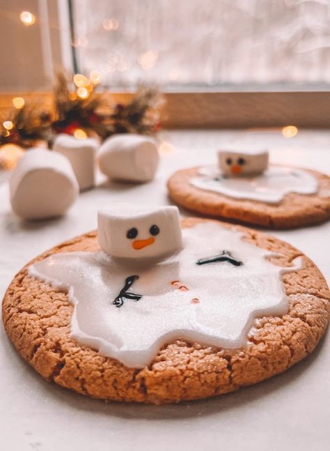 Popular Holiday Desserts, Snowman Cookies Recipe, Large Marshmallows, Black Icing, Melted Snowman Cookies, Orange Icing, Holiday Sugar Cookies, Snowman Cookies, Winter Cookie