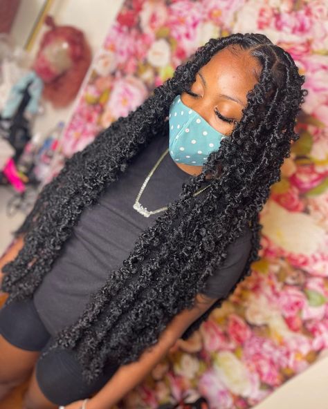 Large Butterfly Locs, Long Butterfly Locs, Soft Locs, Lil Girl Hairstyles, Butterfly Locs, Faux Locs Hairstyles, Protective Hairstyles Braids, Bra Strap, Black Kids Hairstyles