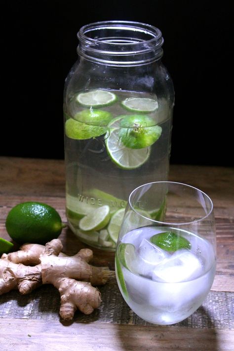 Lime Water Recipe, Spa Water Recipes, Spa Food, Lime Water, Ginger Water, Detox Soup, Spa Water, Fruit Water, Gluten Free Dairy Free Recipes