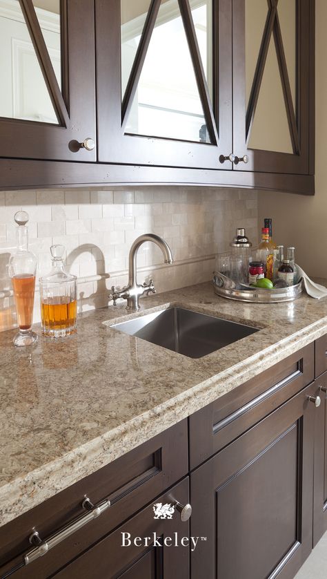 Ideal for a sophisticated home bar, Cambria Berkeley is a natural quartz countertop that is easy to clean, stunning in design, and durable. Copper, bronze, and sandy coloring pair perfectly with rustic natural wood cabinets and a neutral backsplash. #MyCambria Bathroom Countertop Ideas, Countertop Inspiration, Kitchen Cabinets Pictures, Outdoor Kitchen Countertops, Countertop Ideas, Beadboard Backsplash, Home Bar Design, Kabinet Dapur, Wood Backsplash