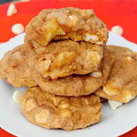 These Pumpkin Apple Snickerdoodles are perfectly soft and chewy with lots of cinnamon spice and sweet white chocolate chips! The perfect cookie for fall! Apple Pumpkin, Snickerdoodle Recipe, Chocolate Pumpkin, Pumpkin Apple, Delicious Cookie Recipes, Pumpkin Chocolate, Snickerdoodles, Fall Baking, Fall Desserts