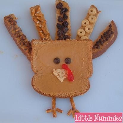 We like peanut butter toast log cabins with hot chocolate from time to time . . . might need some turkeys for the morning! Turkey Sandwich Thanksgiving, Happy Home Fairy, Preschool Snacks, Healthy Thanksgiving, Thanksgiving Treats, Kids Treat, Thanksgiving Theme, Turkey Sandwiches, Thanksgiving Kids