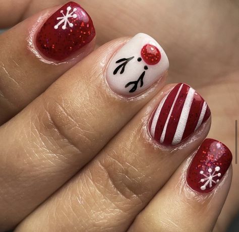 Short Red Christmas Nails, Christmas Shellac Nails, Navidad Nails, Cowboy Nails, Kids Nail Designs, Christmas Gel, Nail Vinyls, Red Christmas Nails, Christmas Nails Easy