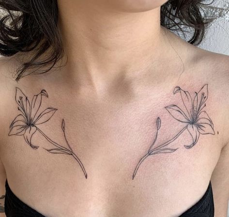 Collarbone And Shoulder Tattoos For Women, Women's Small Chest Tattoo, Should Collar Bone Tattoo, Small Feminine Chest Tattoos, Chest Tattoo Female Aesthetic, Collarbone And Shoulder Tattoo, Moth Collar Bone Tattoo, Collar Tattoo Female, Symmetrical Shoulder Tattoos For Women