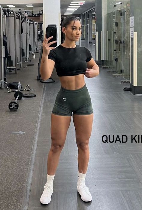 Modest Gym Outfit, Summer Workout Outfits, Modele Fitness, Gymwear Outfits, Cute Workout Outfits, Cute Gym Outfits, Gym Clothes Women, Gym Fits, Workout Fits