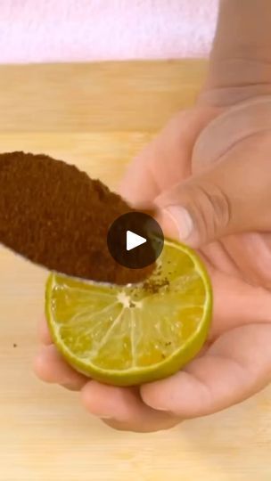 Coffee With Lemon, Natural Recipes, Dark Spots On Face, Acne Skincare, Home Health Remedies, Homemade Recipe, Remove Dark Spots, Organic Skincare, Natural Remedy