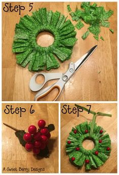 How To Make Rag Wreath, Crafts With Curtain Rings, Mason Jar Wreath, Mason Jar Lid Wreath, Mason Jar Lid Crafts Diy, Canning Jar Lids Christmas Ornaments, Canning Lid Flowers, Canning Lid Ornaments, Mason Jar Lid Flowers