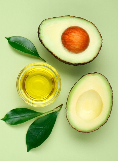 How Avocado Oil Compares to Coconut Oil, Plus Why Avocado Oil Belongs in Your Skincare Routine — EatingWell Avocado Skincare, Avocado Leaves, Ingredients Photography, Coconut Oil Face Mask, Diy Coconut Oil, Hygiene Routine, Concept Ideas, Food Facts, Years Younger