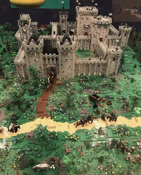 Lego Medieval Castle, Lego Structures, Lego Hogwarts, Lego Knights, Big Lego, Lego Army, Bangunan Minecraft, Lego Display, Lego Custom Minifigures