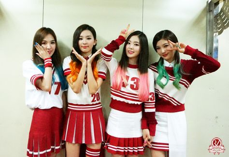 Red Velvet Red Velvet Ice Cream, Red Velvet Photoshoot, Redvelvet Kpop, Park Sooyoung, Wendy Red Velvet, Performance Outfit, Kpop Outfits, Kpop Girl Groups, South Korean Girls