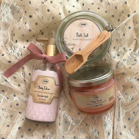 Run Rabbit Run, Rabbit Run, The Summer I Turned Pretty, Vintage Bath, Gift Inspo, Pretty Skin, Body Skin Care Routine, Blogger Girl, روتين العناية بالبشرة