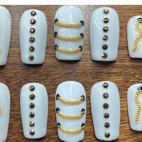 Diane Blaskiewicz on Instagram: "I’ve been doing a bunch of Elvis Jumpsuit nails! Some are better than others 🫣⚡️❤️ they’re not for sale or anything, I’m not THAT good yet…I’m just sharing! 🥰 #elvispresley #elvis #graceland #elvispresleyfans #elvisaaronpresley #elvisforever #elvisfans #elvisfan #tcb #elvistheking #kingofrockandroll #kingofmusic #elvispresleyfan #elvislove #kingofrocknroll #fact #facts #trivia #triviaoftheday #elvisfact #elvisedit #elvisfact #elvisfacts #graceland" Elvis Nails, Trivia Of The Day, Elvis Graceland, Elvis Jumpsuits, King Of Music, Graceland, Not For Sale, Elvis Presley, Trivia