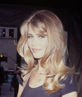 Claudia Schiffer Hair, Claudia Schiffer 90s, 90s Hair, Concert Hairstyles, 90s Hairstyles, Good Hair, Claudia Schiffer, Blonde Bombshell, Dark Blonde