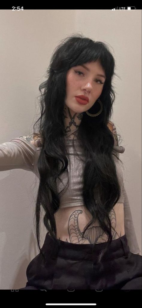 Goth Curtain Bangs, Goth Wolfcut, Alt Hair Long, Alt Hair With Bangs, Alt Bangs Hairstyle, Alternative Hair Long, Shoulder Length Alternative Hair, Alternative Long Hair, Long Alt Hairstyles