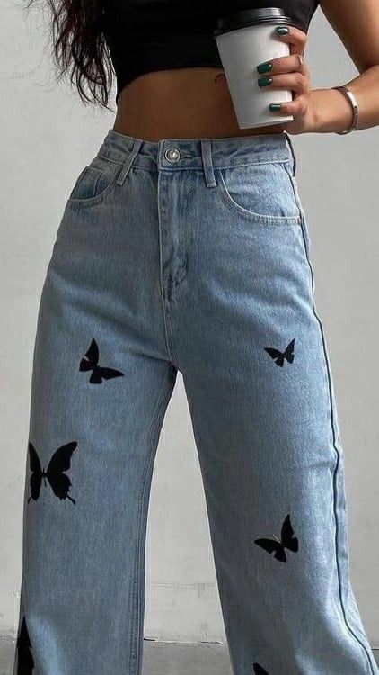 Redesigning Clothes, Jean Painting Ideas, Homecoming Jeans, Redesign Clothes, Custom Jeans Diy, Jean Art, Altered Clothes, Denim Diy Clothes, Rude Quotes