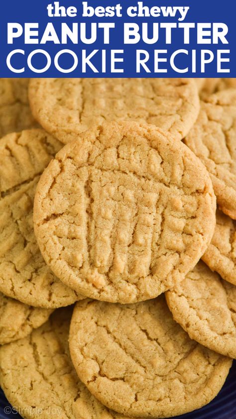 These old fashioned Peanut Butter Cookies are slightly crisp on the outside, chewy and soft on the inside, and have the best peanut butter flavor. Best Peanut Butter Cookie Recipe, Old Fashioned Peanut Butter Cookies, Chewy Peanut Butter Cookie Recipe, Soft Peanut Butter Cookies, Butter Cookie Recipe, Best Peanut Butter Cookies, Classic Peanut Butter Cookies, Chewy Peanut Butter Cookies, Peanut Butter Cookie Dough